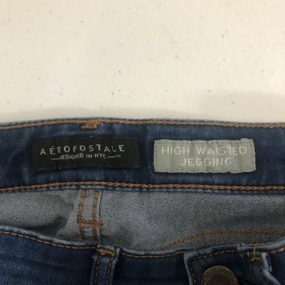 Aeropostale Women’s Blue Dark Wash High Rise Skinny Jeggings Size 0 - Picture 3 of 10